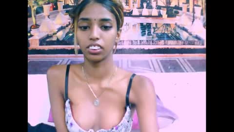 indiansexyslender4u2luv online show from 01-12-25, 05:56