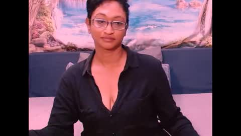 Shreya online show from 12-17-24, 05:18