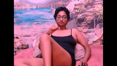 Shreya online show from 02-05-25, 01:37