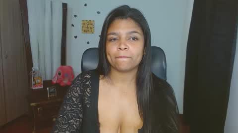 Aleja vallejo online show from 09-30-25, 03:17
