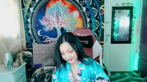Snapshot of indica_me chatting on 09-30-25, 06:29 indica_me online show from 09-30-25, 06:29