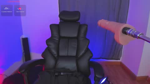 Hey  Im Indie follow me on my instagram  online show from 12-02-25, 03:45