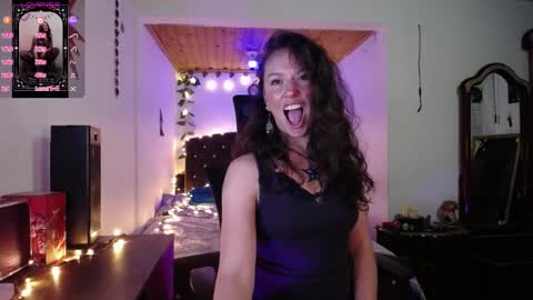 Snapshot of indigo_sativa chatting on 09-24-25, 11:41 Indigo Wild online show from 09-24-25, 11:41