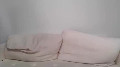 Indigo Elle online show from 11-22-25, 08:35