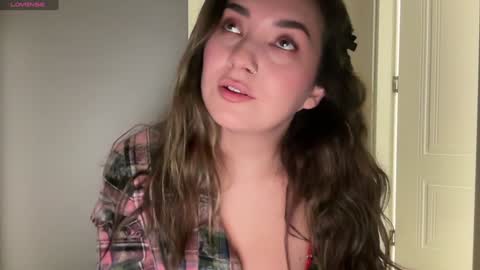 Snapshot of indikaflower chatting on 01-07-25, 03:35 Indika Flower online show from 01-07-25, 03:35