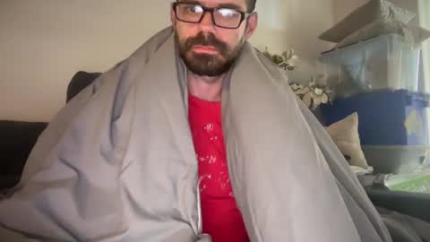 Snapshot of indiscriminator chatting on 01-06-25, 01:52 just1dude online show from 01-06-25, 01:52