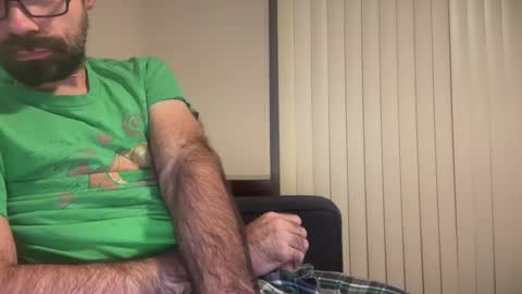 Snapshot of indiscriminator chatting on 11-18-25, 06:29 just1dude online show from 11-18-25, 06:29