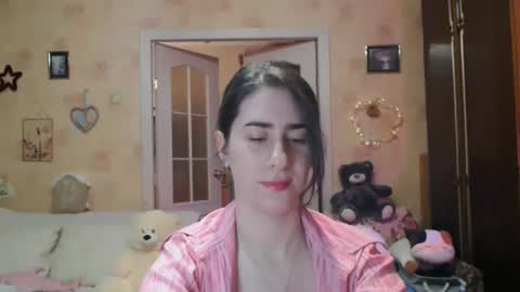 Snapshot of inelika chatting on 09-19-25, 09:26 Inna online show from 09-19-25, 09:26