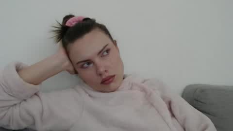 Sweet girl online show from 01-14-26, 11:16