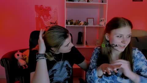 Snapshot of inga_gree chatting on 09-12-25, 07:03 inga_gree online show from 09-12-25, 07:03