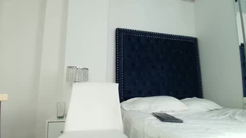 Ingrid online show from 10-24-25, 04:31