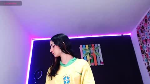 Snapshot of ingrid_zese chatting on 10-09-25, 02:59 Ingrid Zese online show from 10-09-25, 02:59