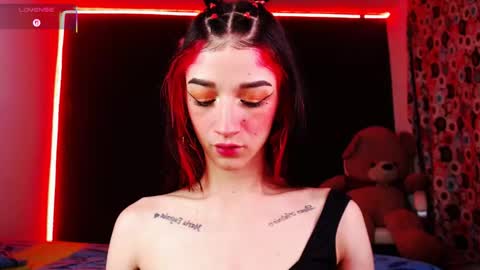 Snapshot of ingrid_zese chatting on 11-08-25, 04:51 Ingrid Zese online show from 11-08-25, 04:51