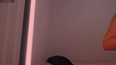 ingridequinti online show from 02-12-26, 04:29