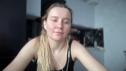 iniva05 online show from 04-15-26, 09:49