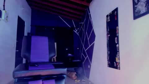 Snapshot of ink_demon chatting on 11-05-25, 02:11 demon online show from 11-05-25, 02:11