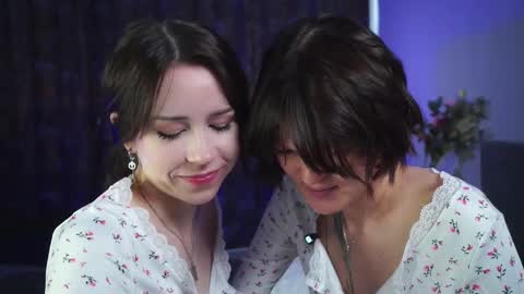 Luna and Dior online show from 09-25-25, 04:49