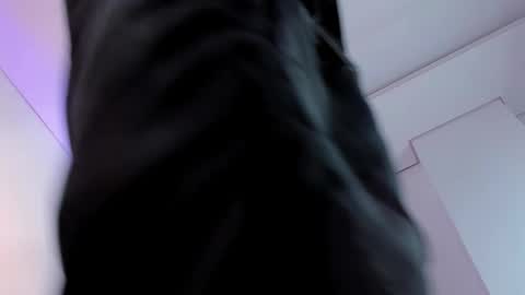 ANGELO online show from 11-22-25, 05:17