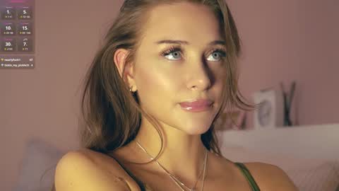 Im Senise Welcome to my room My instagram  online show from 10-08-25, 07:17