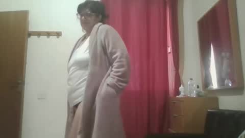 inna46_ online show from 10-20-25, 08:59