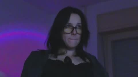 Snapshot of inner_bloom chatting on 12-22-24, 08:36 inner_bloom online show from 12-22-24, 08:36