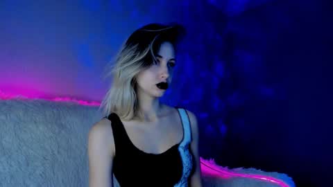 Venera  online show from 01-18-25, 03:59