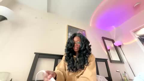 Snapshot of innerbloomenergyyyy chatting on 03-02-26, 06:37 Duckyyxxox online show from 03-02-26, 06:37