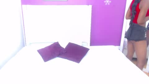 Snapshot of innocent_sexybaby chatting on 11-14-25, 04:00 innocent_sexybaby online show from 11-14-25, 04:00