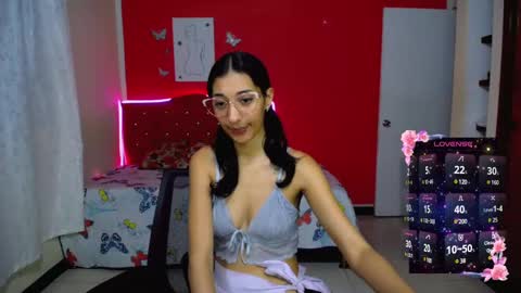 Snapshot of inocent_luna chatting on 01-13-25, 11:49 Luna moon online show from 01-13-25, 11:49