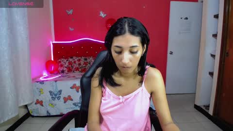 Snapshot of inocent_luna chatting on 02-13-25, 06:20 Luna moon online show from 02-13-25, 06:20