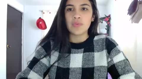 Snapshot of inocentheaven chatting on 02-19-25, 12:33 Celeste online show from 02-19-25, 12:33