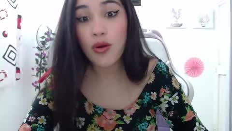 Snapshot of inocentheaven chatting on 10-23-25, 01:21 Celeste online show from 10-23-25, 01:21