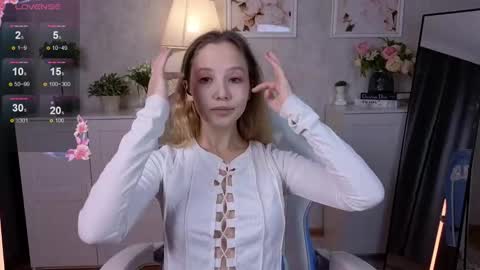 Snapshot of insaneinsomnia chatting on 10-30-25, 09:00 insaneinsomnia online show from 10-30-25, 09:00