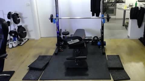 Snapshot of insanemaxxx chatting on 12-06-24, 05:44 insanemaxxx online show from 12-06-24, 05:44