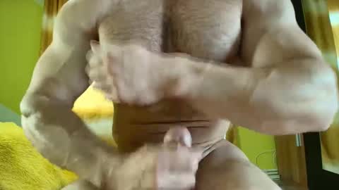 Snapshot of insanephisique chatting on 10-29-25, 06:37 insanephisique online show from 10-29-25, 06:37