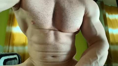 Snapshot of insanephisique chatting on 11-13-25, 08:02 insanephisique online show from 11-13-25, 08:02