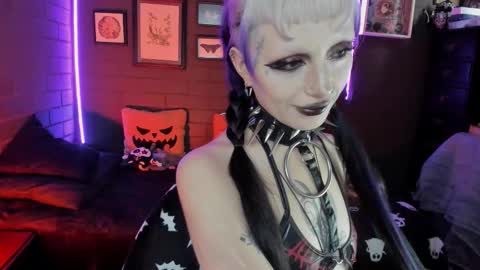   SANIA  online show from 10-14-25, 04:52