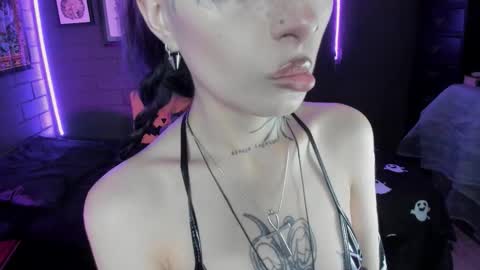   SANIA  online show from 11-06-25, 05:36