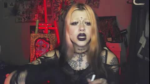 Snapshot of insunnity666 chatting on 11-20-25, 08:41 Insunnity666 online show from 11-20-25, 08:41