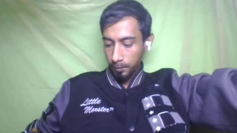 Snapshot of interne8famous chatting on 01-08-26, 12:40 interne8famous online show from 01-08-26, 12:40