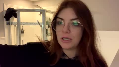 Snapshot of intothewoodswego chatting on 10-27-25, 02:10 IntoTheWoodsWeGo online show from 10-27-25, 02:10