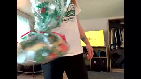 Snapshot of intothewoodswego chatting on 11-27-25, 08:22 IntoTheWoodsWeGo online show from 11-27-25, 08:22