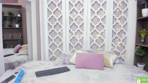 Iris Rosse online show from 01-18-25, 08:40