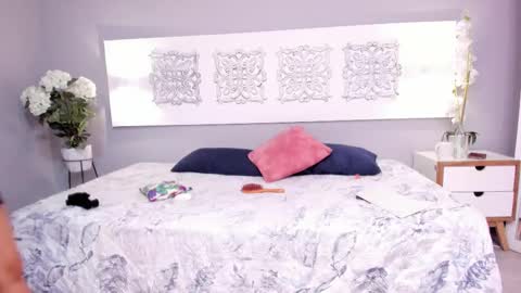 Iris Rosse online show from 03-05-25, 08:53