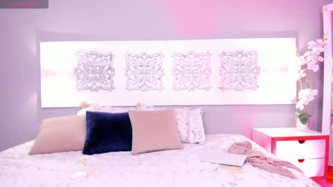 Iris Rosse online show from 09-24-25, 09:29