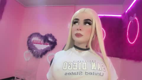 Snapshot of irina_lechera_ chatting on 12-05-24, 08:00 Irina online show from 12-05-24, 08:00