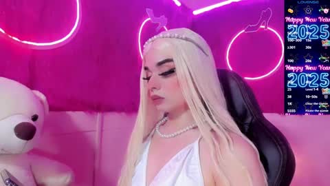 Snapshot of irina_lechera_ chatting on 01-04-25, 01:52 Irina online show from 01-04-25, 01:52