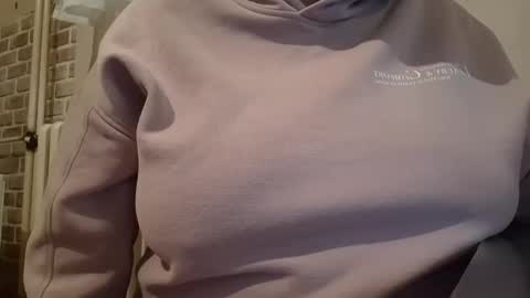 Snapshot of irinnak chatting on 02-22-25, 08:09 IrinnaK online show from 02-22-25, 08:09