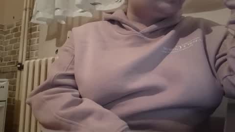 Snapshot of irinnak chatting on 02-25-25, 06:53 IrinnaK online show from 02-25-25, 06:53