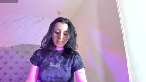 iris_77 online show from 10-02-25, 06:59